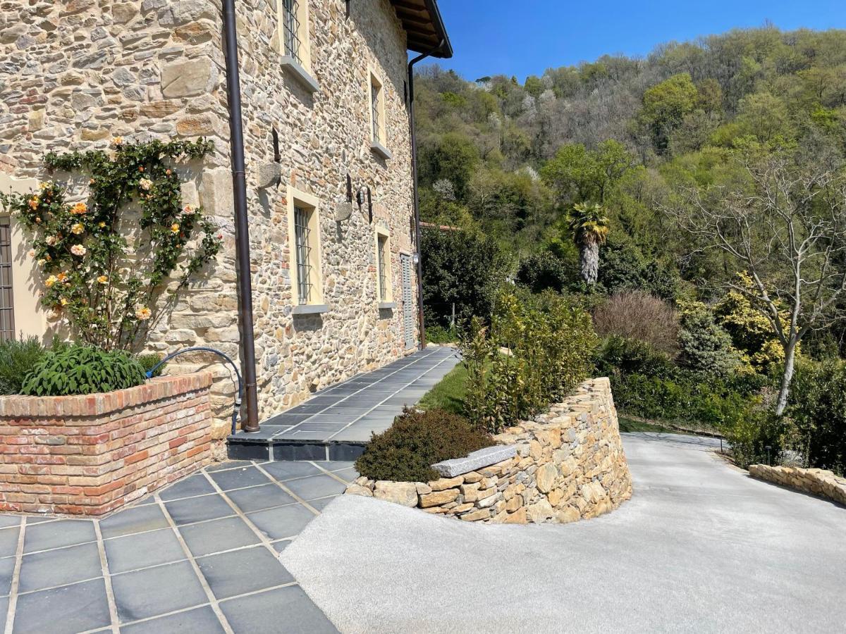 Cascina Pianetta Quinta Hotel Missaglia Bagian luar foto