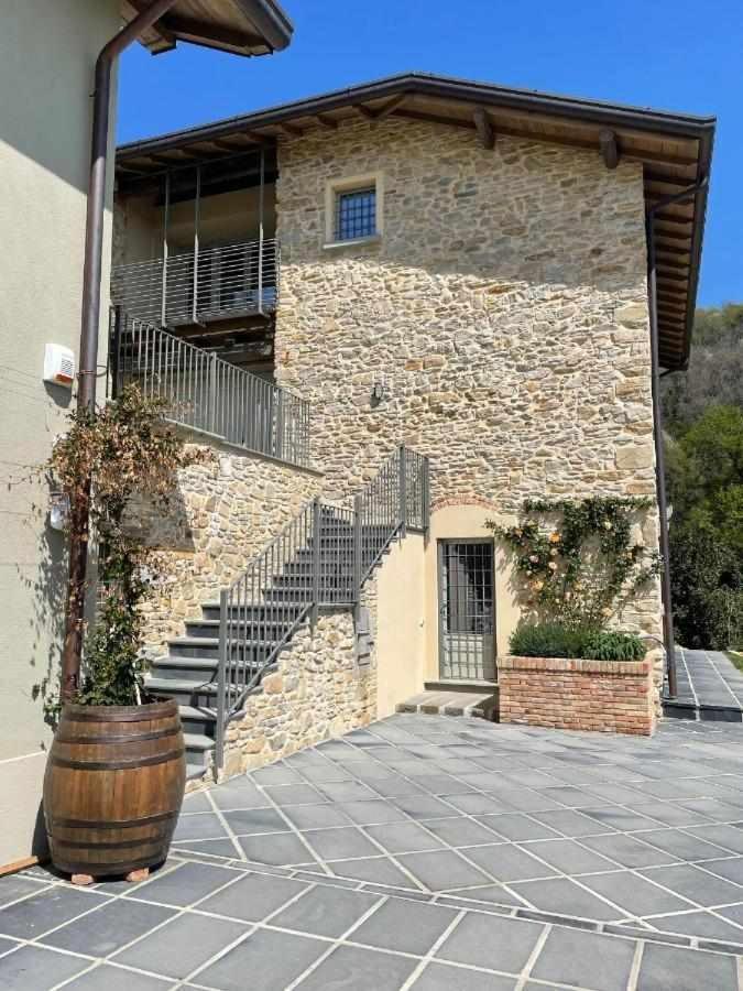 Cascina Pianetta Quinta Hotel Missaglia Bagian luar foto